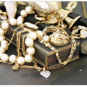 ACCESSORIES ⭐️❤️⬇️⬇️⬇️